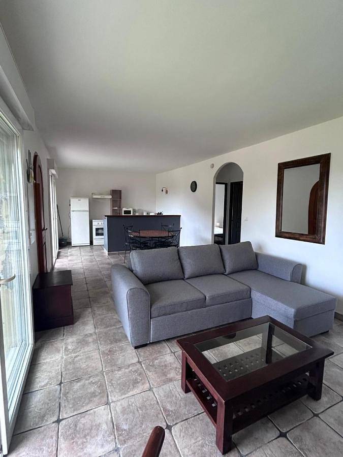 Appartement de vacances pour 4 personnes, avec jardin et terrasse, animaux acceptés