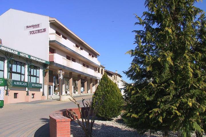Ganze Wohnung, Helles zentrales Studio, 2 Personen, Wifi, Haustiere erlaubt in Cazaubon, Gers