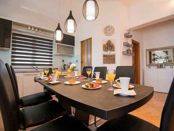 Villa Mia 2 - Six Bedroom Villa with Private Pool in Imotski, Makarska Riviera