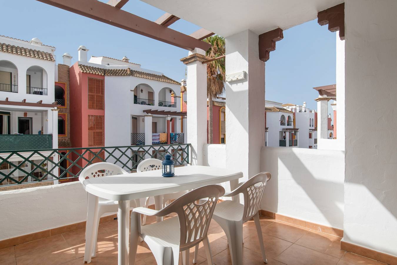 Hel leilighet, Apartment 'Vistas Al Mar' with Sea View, Private Pool and Wi-Fi in Atlanterra, Tarifa