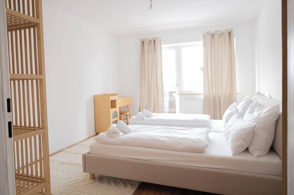 Ganze Wohnung, ღliboria | Eschenlohe helle Bergblick Wohnung in Eschenlohe, Bayerische Alpen