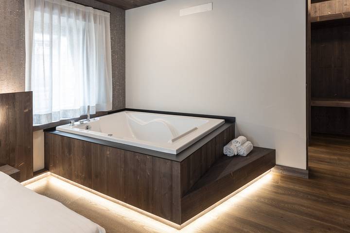 Gîte pour 2 personnes, avec jacuzzi ainsi que sauna et balcon à Auronzo di Cadore - 3