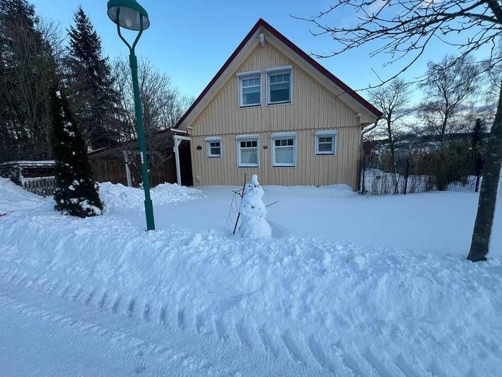 Location de vacances pour 5 personnes, avec jardin et vue à Tanne - 2
