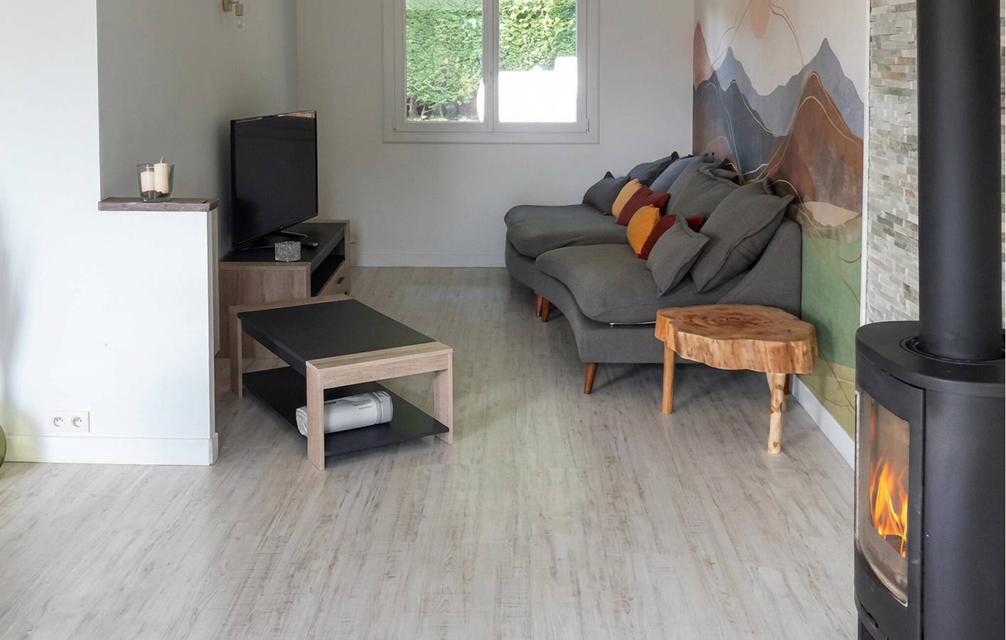 Appartement confortable 1 chambre avec parking, télévision et jardin in Parigné, Fougères-Vitré