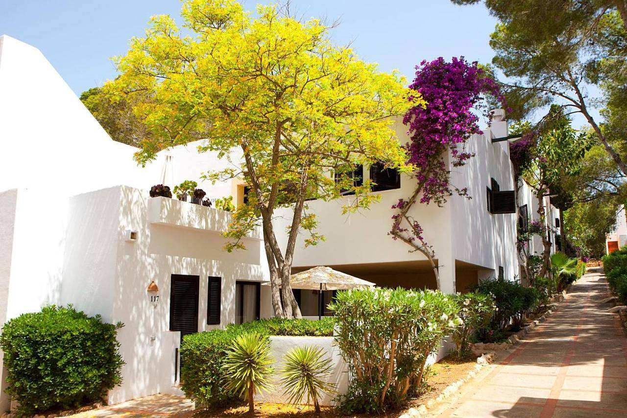 Club Cala Azul in Cala Llenya, Santa Eulària des Riu