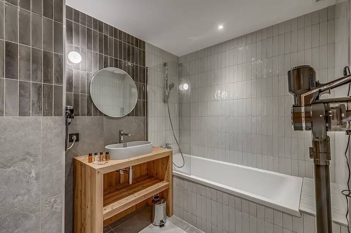 Ganze Wohnung, Champagny-en-Vanoise: Gemütliche Whg 6 Pers, 2 Sz, 71m², Balkone, WIFI in Champagny-en-Vanoise, Vanoise-Massiv