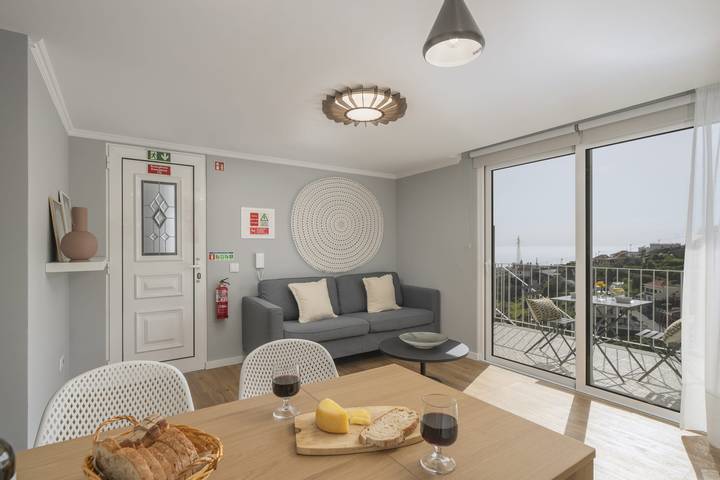 Apartamento entero, Apartamento de vacaciones para 3 personas con balcón in Ponta do Sol, Isla de Madeira
