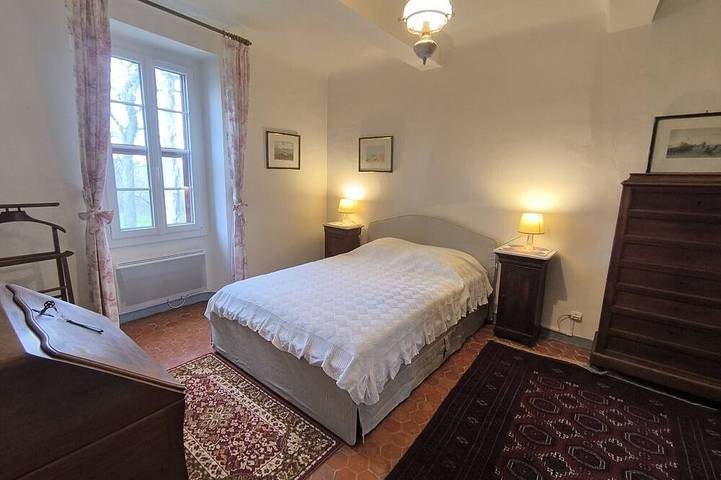 Gîte pour 8 personnes, avec jardin, animaux acceptés à Roumoules - 3