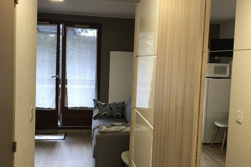 Ganze Wohnung, Studio for 6 near the ski slopes in Saint-Léger-les-Mélèzes, Nationalpark Écrins
