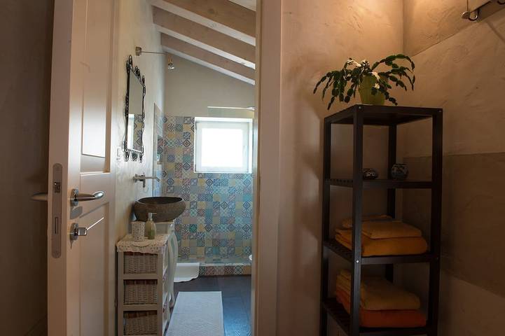 Ganze Wohnung, Raffiniert, romantisch, mit Pool, Panorama, Wifi, in den Hügeln 10 Minuten von Vicenza in Isola Vicentina, Vicenza Provinz
