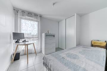 Location De Vacances pour 4 Personnes dans Villeurbanne, Rhône, Photo 1
