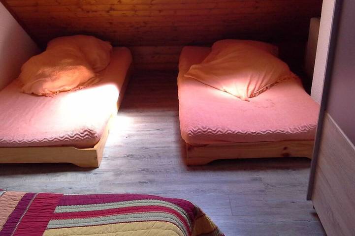 Gîte pour 6 personnes, avec balcon à Thollon-les-Mémises - 3