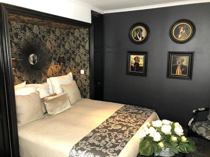 Chambre d’hôte pour 2 personnes, avec Terrasse et Jardin ainsi que Piscine et Vue à Roquebrune-sur-Argens