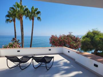 Villa for 15 People in Estepona, Costa del Sol, Photo 3