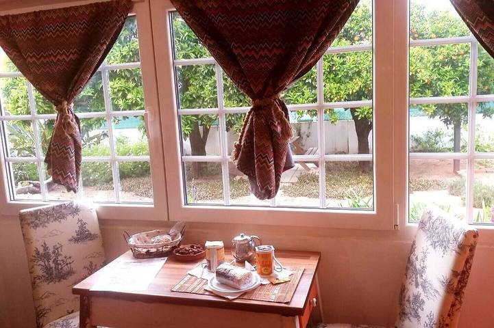 Casa de férias para 2 pessoas, com jacuzzi e jardim e ainda terraço, com animais de estimação em Parque Natural da Arrábida