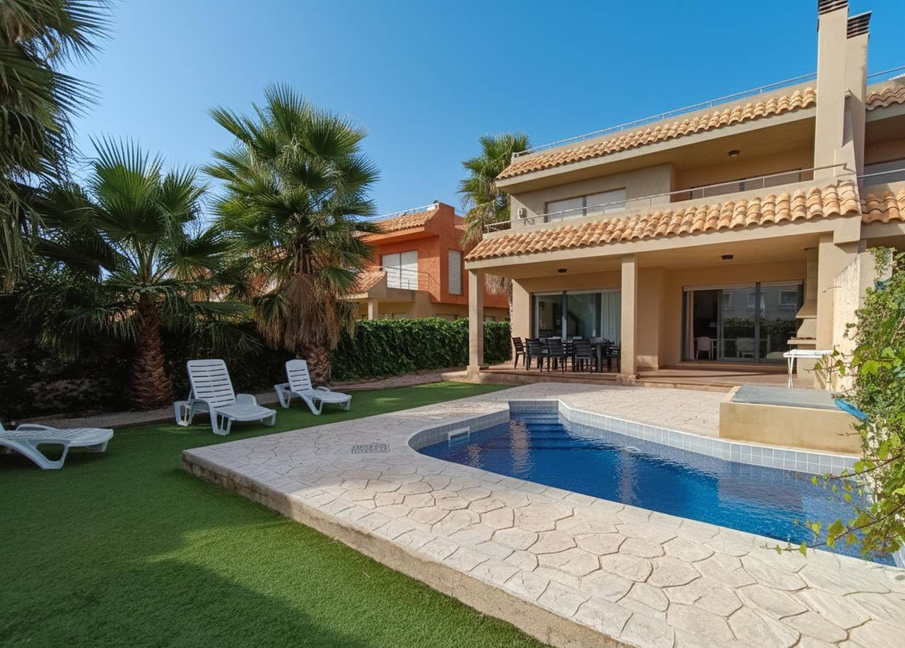 Villa Marina Del Port Con Piscina Privada Y A 100m Del Mar in Calafat, Costa Dorada