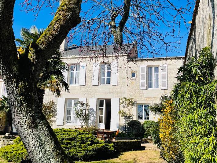 Maison de vacances pour 8 personnes, avec Terrasse ainsi que Jardin et Piscine à Luçon