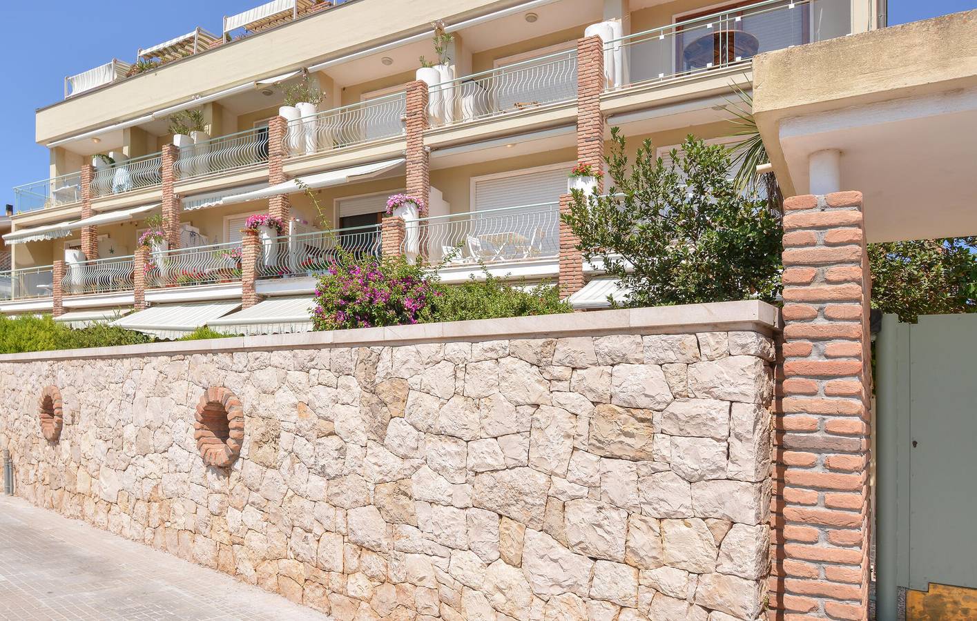 Apartamento vacacional entero, Apartamento con vistas al mar cerca de restaurantes y tiendas in Lido di San Giovanni, Alguer