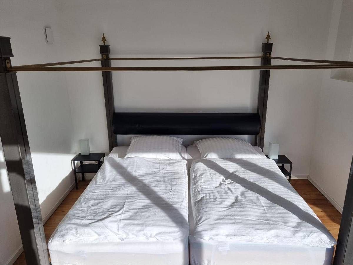 Ganze Wohnung, One-Bedroom Apartment in Hamburg Jenfeld, Hamburg