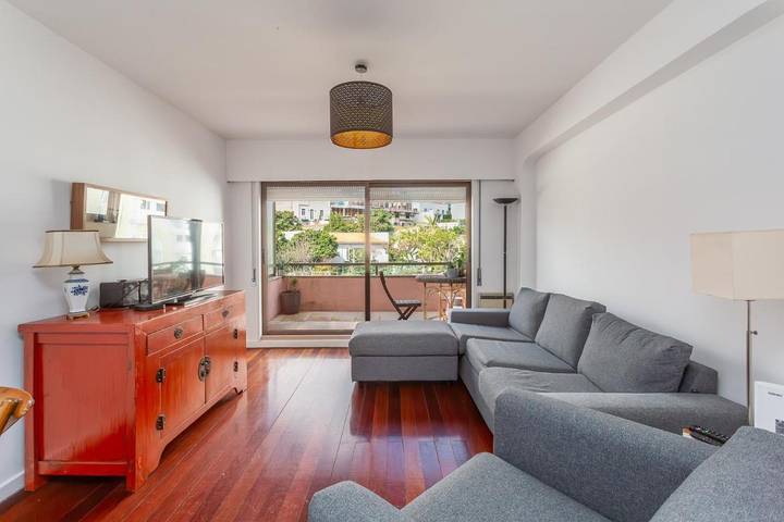 Ferienwohnung für 5 Personen, mit Seeblick und Pool sowie Ausblick und Terrasse - 1