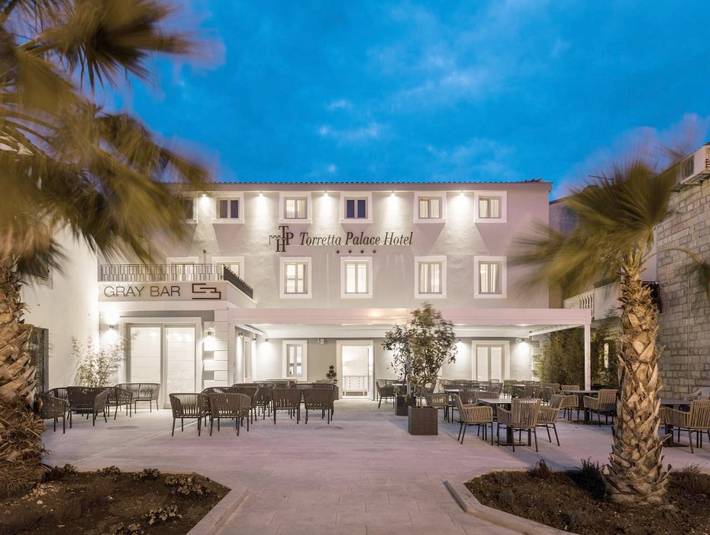 Hôtel pour 2 personnes, avec vue ainsi que jardin et piscine