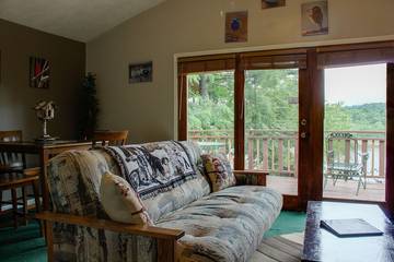 Log Cabin for 4 People in Wisconsin, USA, Photo 4