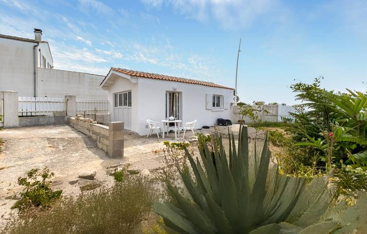 Ferienhaus für 2 Personen, mit Terrasse und Garten - 1