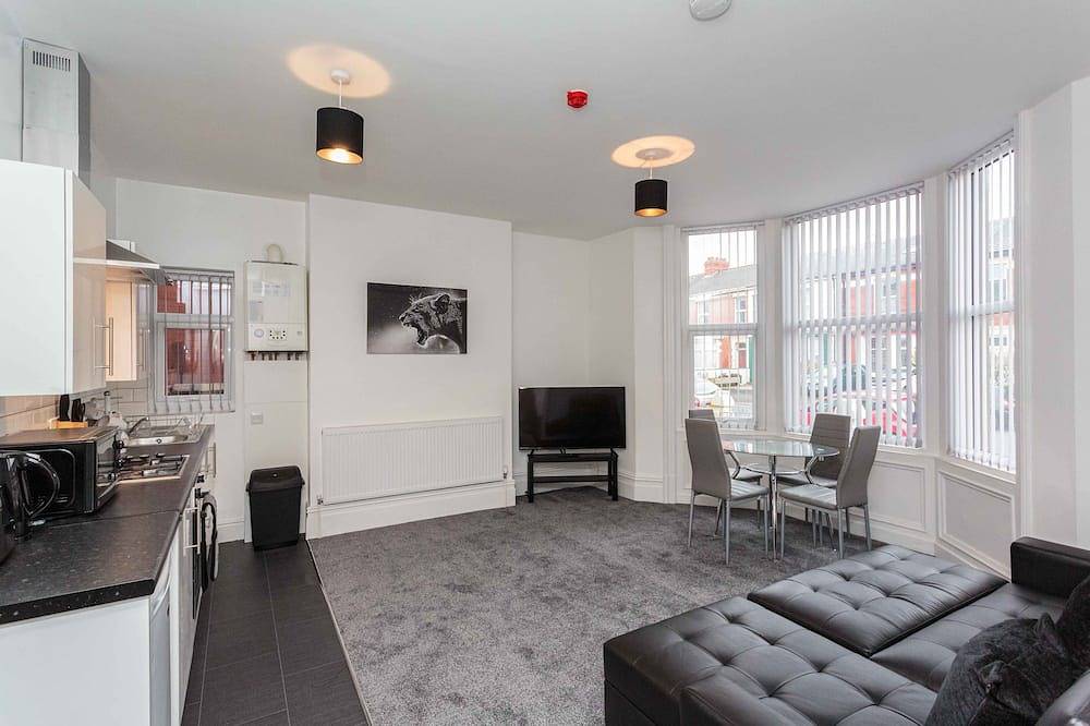 Apartment for 5 People in Blackpool, North West England