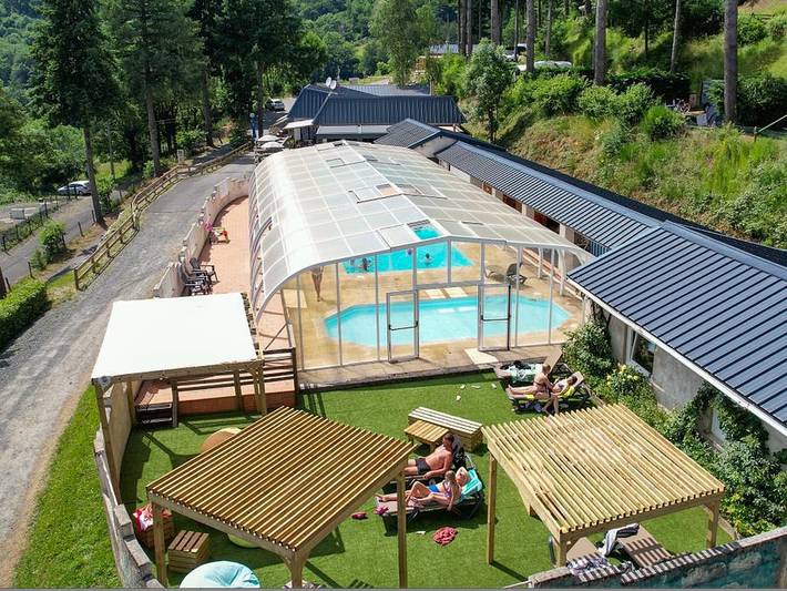 Flower Camping Le Belvédère - Mobilheim 4 personen - Mobilheim Sianne Standard 29 m² (2 Schlafzimmer, 4 Personen) 2–4 Personen in Neuvéglise, Region Saint-Flour