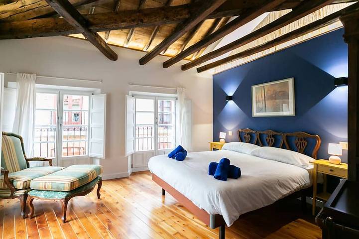 Ganze Wohnung, Apartment mit Blick auf die Kathedrale. Ideal für Tourismus und Telearbeit. in Ávila, Ávila und Umgebung