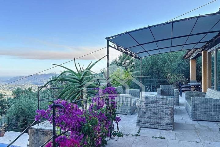 Chalet para 6 personas, con jardín además de piscina y balcón - 1