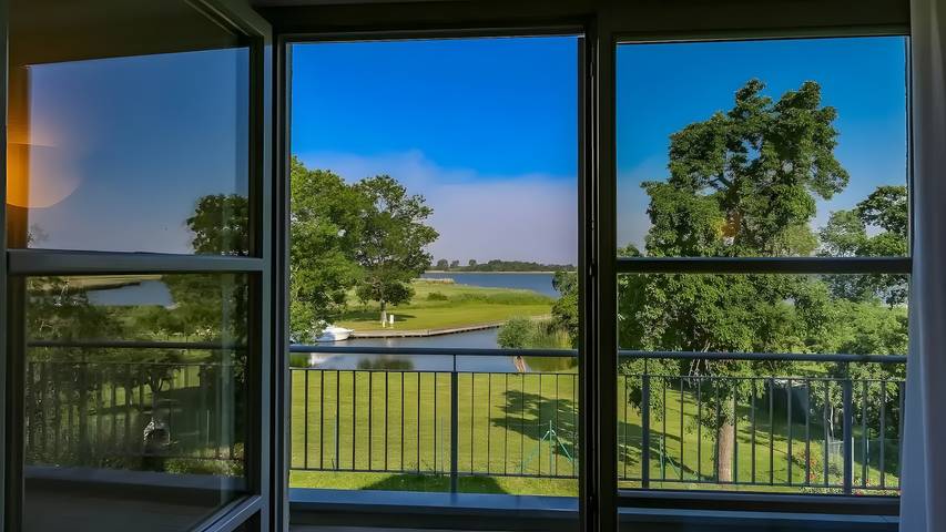 Ferienwohnung für 3 Personen, mit Balkon und Seeblick im Stettiner Haff