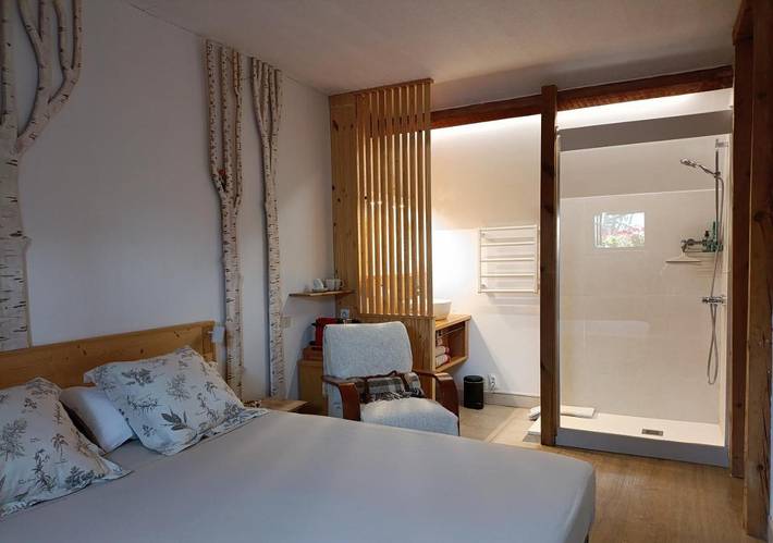 Chambre d’hôte pour 4 personnes, avec Terrasse et Jardin
