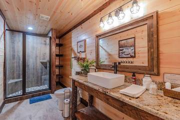 Log Cabin for 13 Guests in Hochatown, Broken Bow Lake, Picture 4