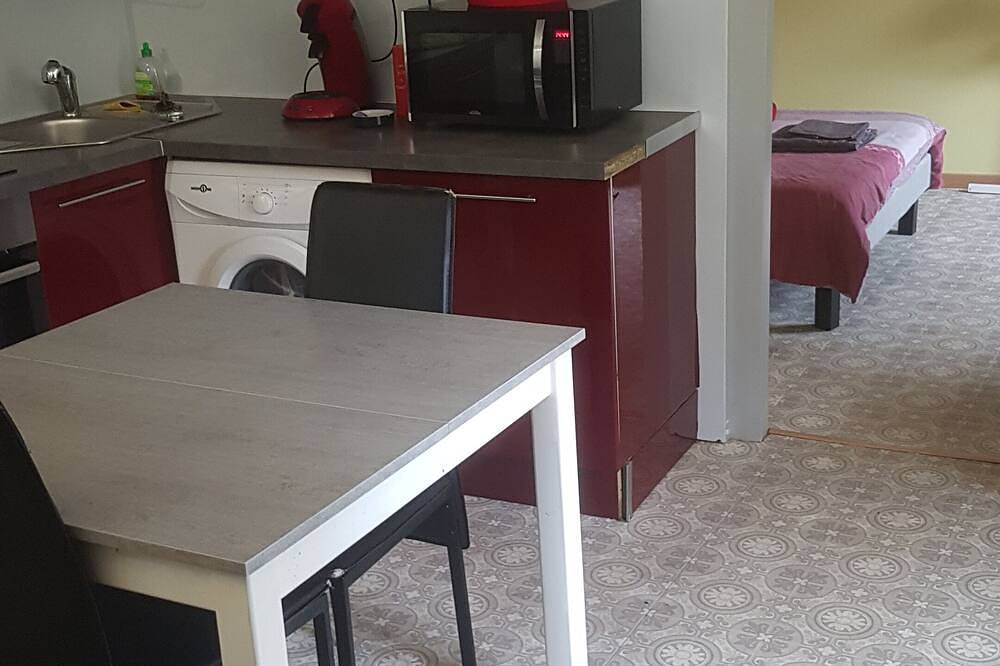 Apartamento entero, The refuge - F1 - ground floor in Épinal, Región de Épinal