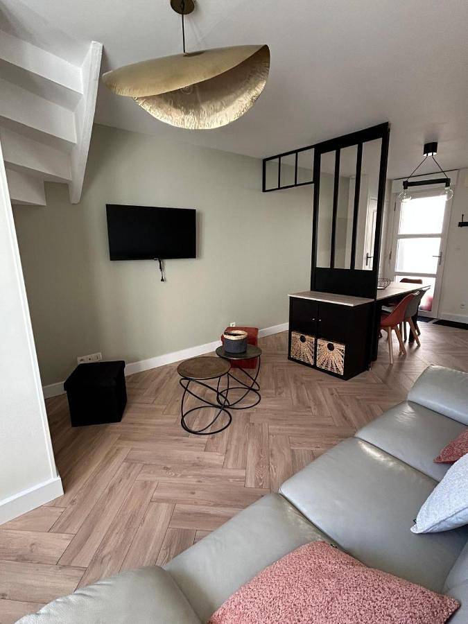 Location de vacances pour 4 personnes, avec vue et jardin, animaux acceptés à Le Bourgneuf-la-Forêt - 3