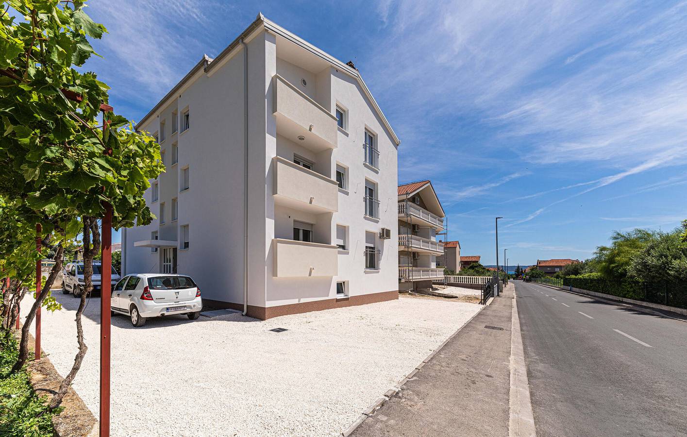 Entire holiday apartment, Holiday apartment for 5 people with terrace in Kastel Novi, Kaštela