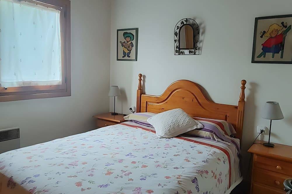 Casa Pepe Baltarga: Vistas a la montaña, terraza privada y Wi-Fi in Bellver de Cerdaña, Pirineo Catalan