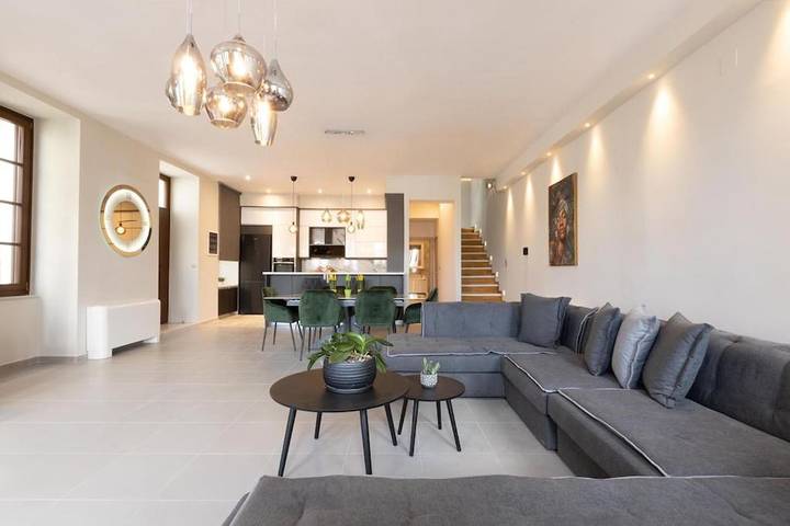 Location de vacances pour 7 personnes, avec Balcon ainsi que Terrasse et Vue dans Gytheion - 2