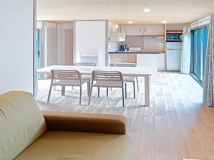 Gîte pour 4 personnes, avec terrasse et piscine, animaux acceptés à Malansac