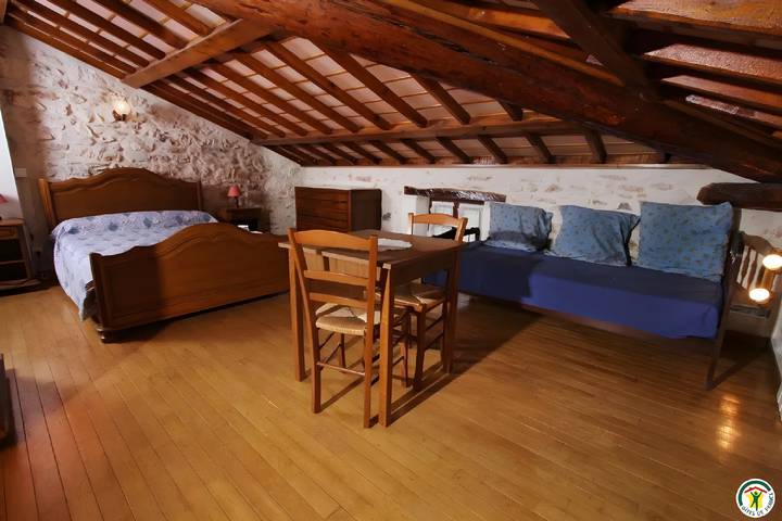 Chambre d’hôte pour 3 personnes, avec jardin