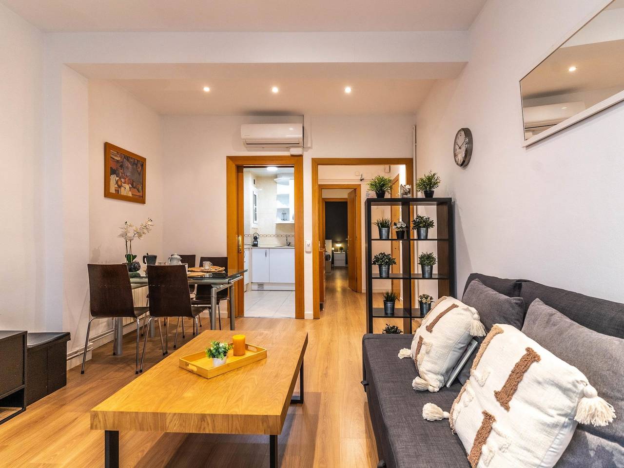 Apartamento vacacional entero, Nuevo apartamento en zona de Paseo de Gracia in Centro Barcelona, Barcelona
