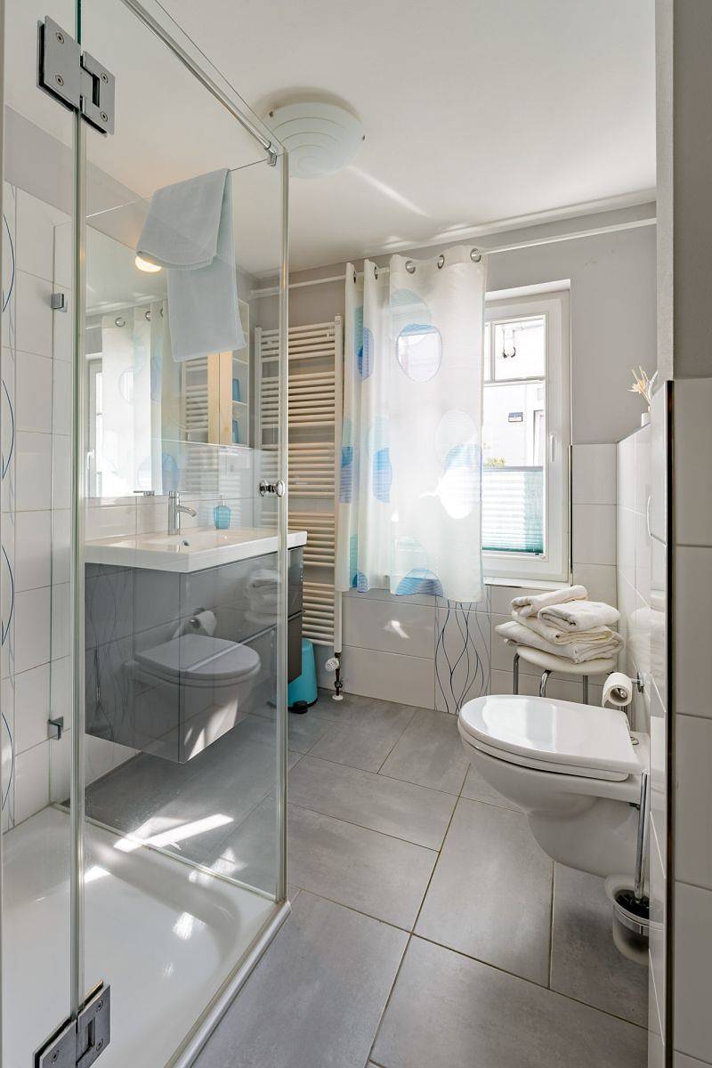 Ganze Ferienwohnung, Nordsee-Apartments Hinrichsen - Ferienwohnung "Stormstube" in Husum Hafen, Husum