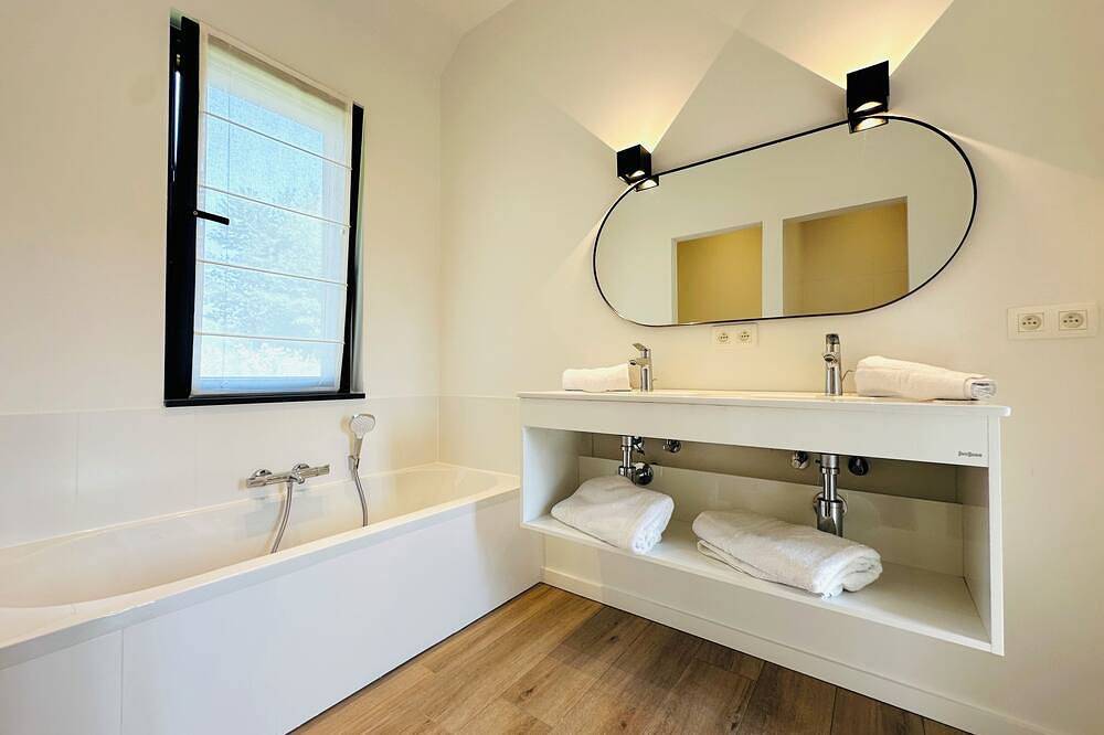 Ferme Valentour 24 beds, ideal for families and corporate seminars. in Gesves, Region Namur