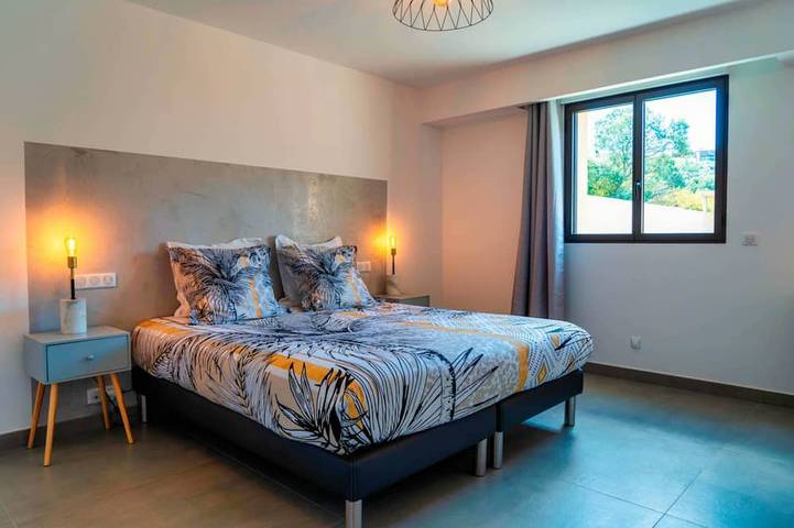 Gîte pour 8 personnes, avec balcon et jardin dans Office de Tourisme Porto Vecchio Sud Corse - 2