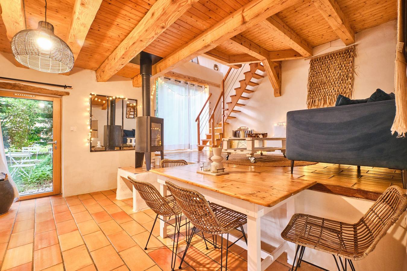 Maison de vacances 'L'atelier M' avec vue sur la montagne, terrasse privée et jardin privé in Quaix-en-Chartreuse, Isère