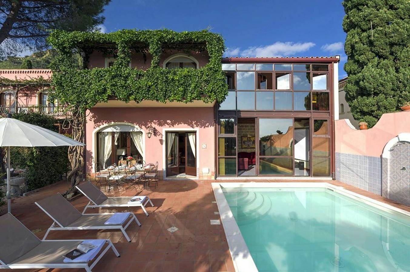 Villa pour 10 personnes avec terrasse in Taormina, Province de Messina