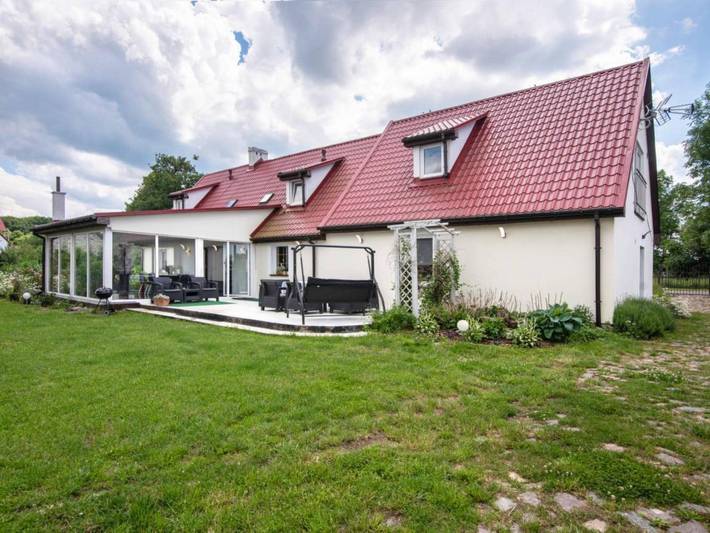 Ferienhaus für 10 Personen, mit Terrasse und Pool sowie Sauna