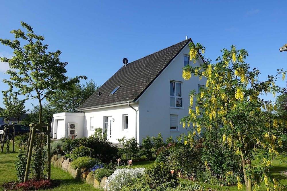 Ganze Wohnung, Ferienwohnung Regenbogenhaus in Schwackendorf, Hasselberg