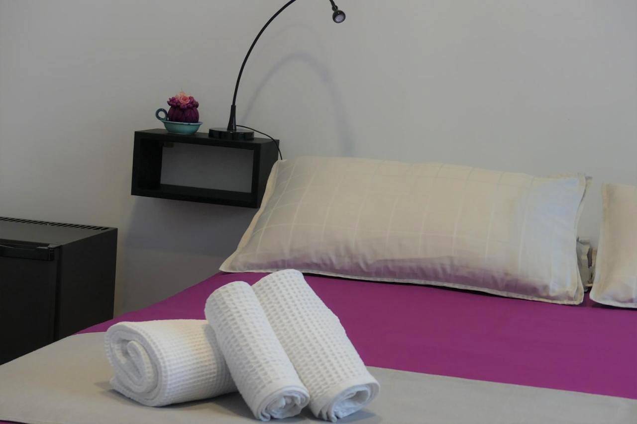 Double Room with Private External Bathroom in Bonaria, Cagliari